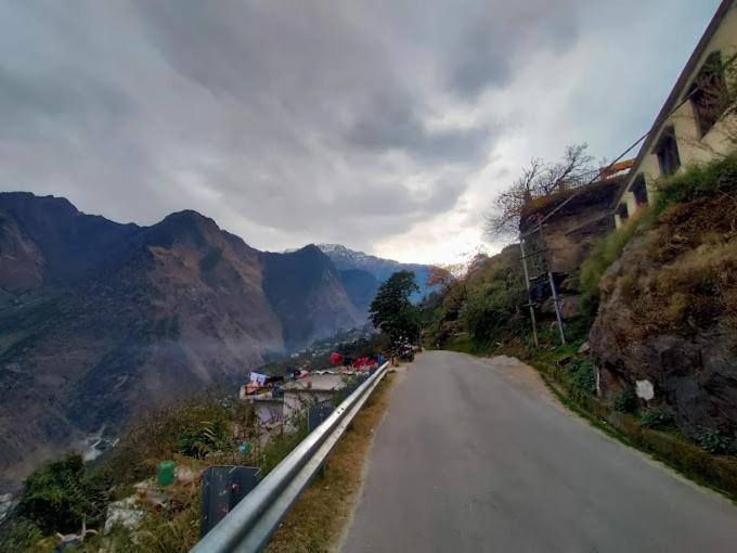 Nature Inn Homestay Joshimath Luaran gambar